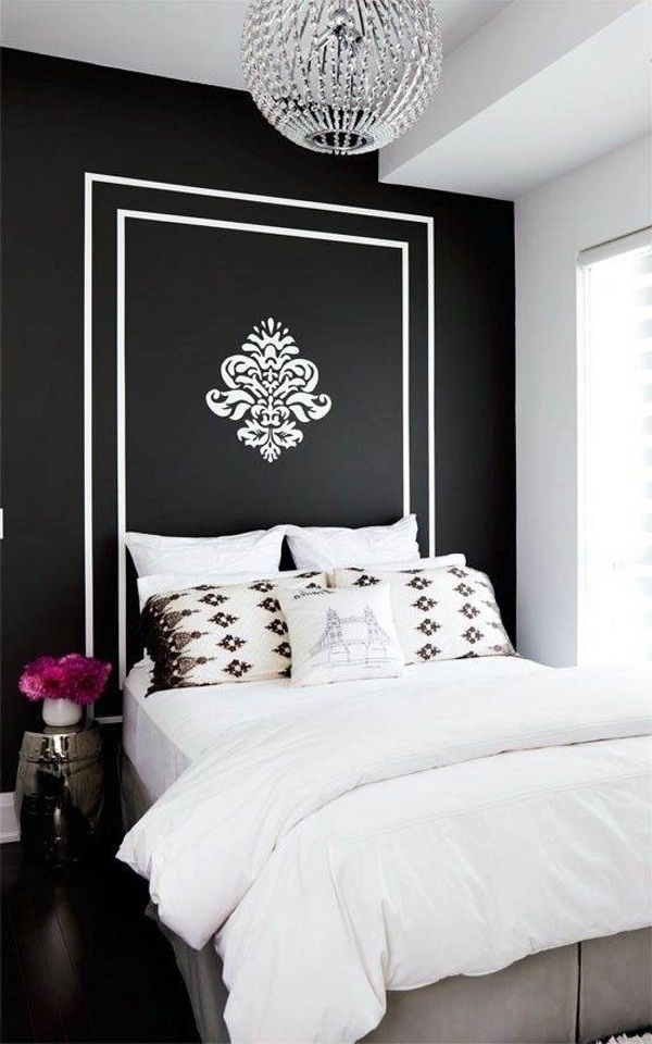 Natural Black And White Bedroom