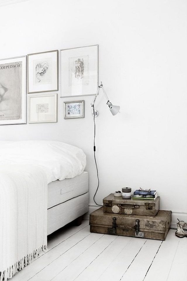 21 Ideas and Inspiration For Bedroom Small Table