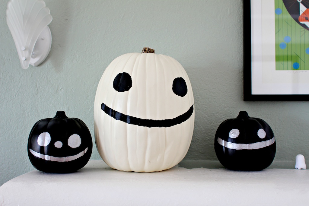 Black and White Painted Cute Halloween Pumpkins