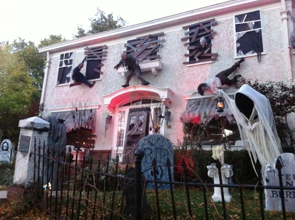 33 Best Scary  Halloween  Decorations Ideas  Pictures
