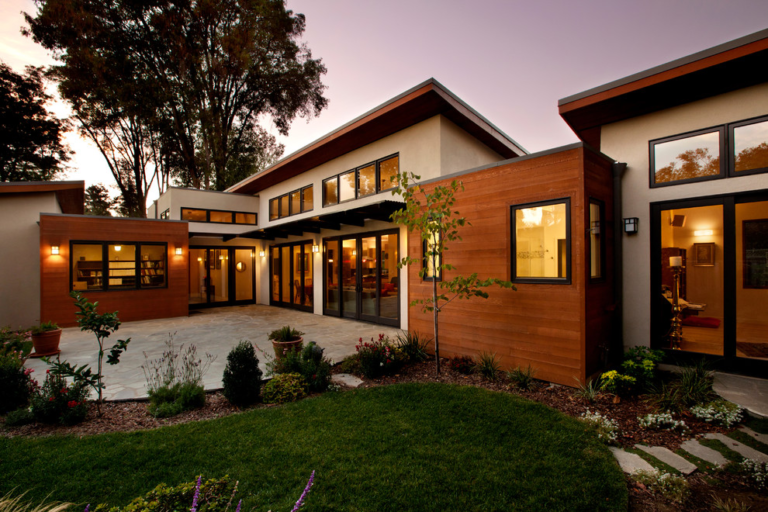 10 Ways to Transform Your Home with Wood Siding