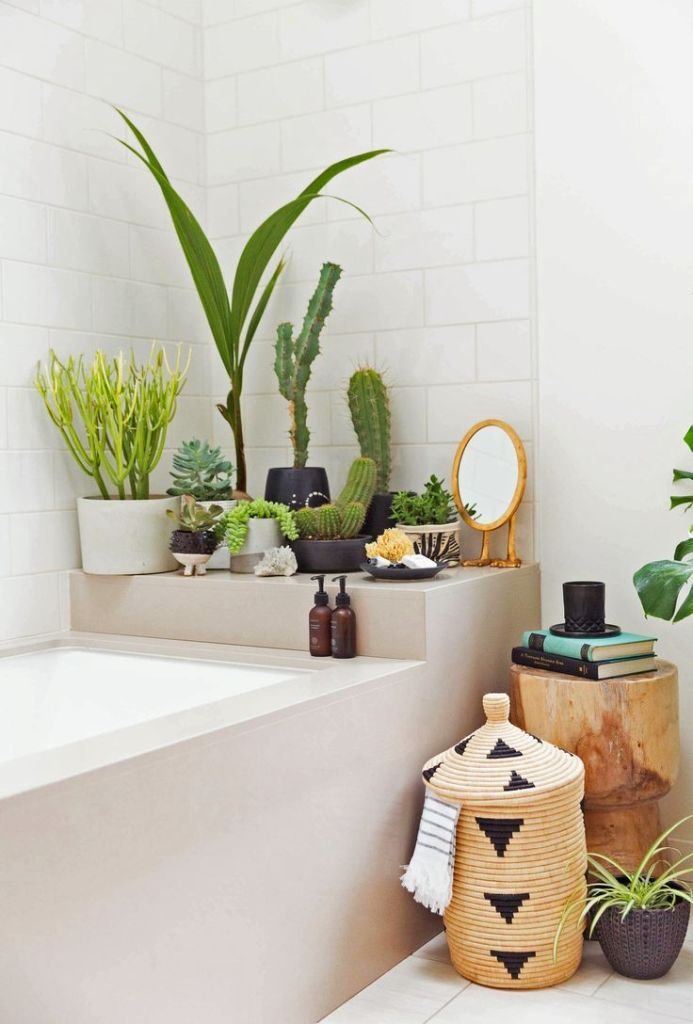 10 Quick And Easy Bathroom Decorating Ideas