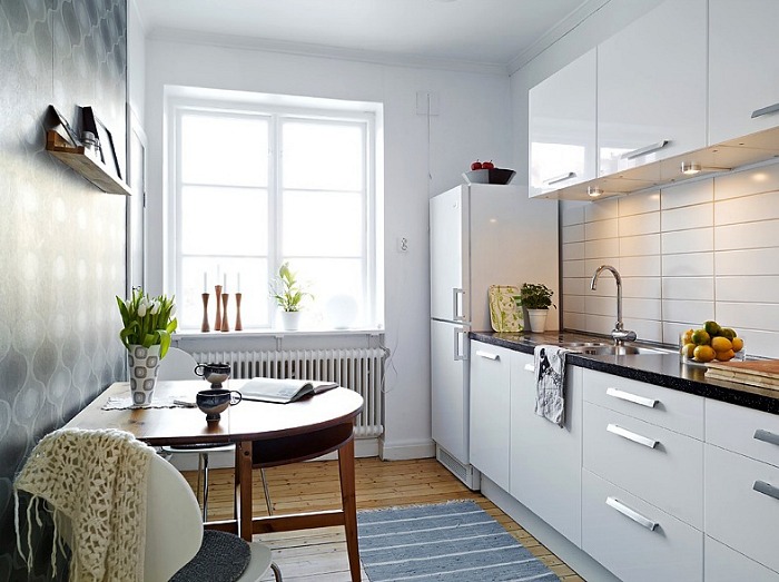 Make Small Kitchens Look Larger Through, What Colors Make A Small Kitchen Look Bigger