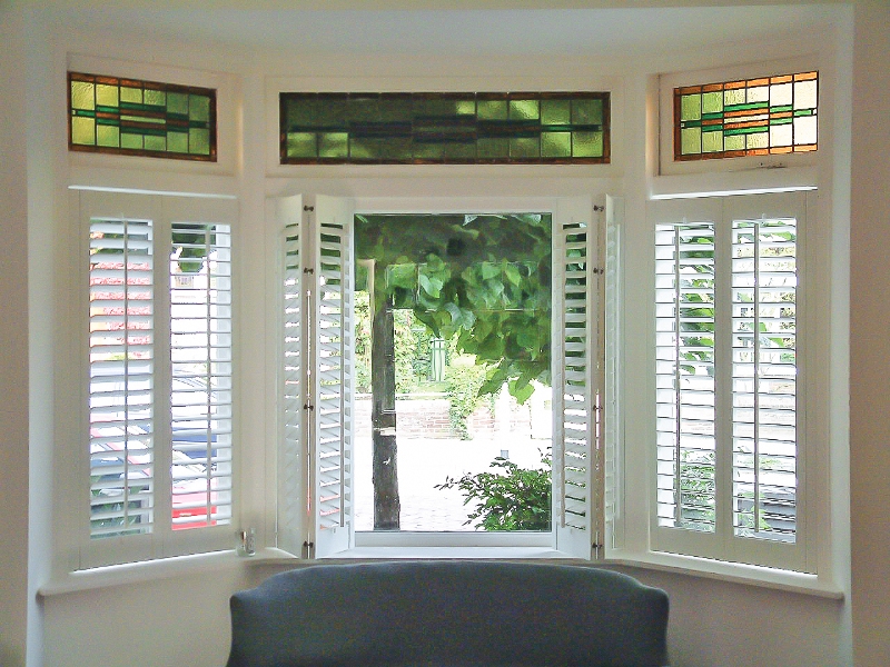 What to Look for When Buying Shutters for a Curved Bay Window? » Residence Style
