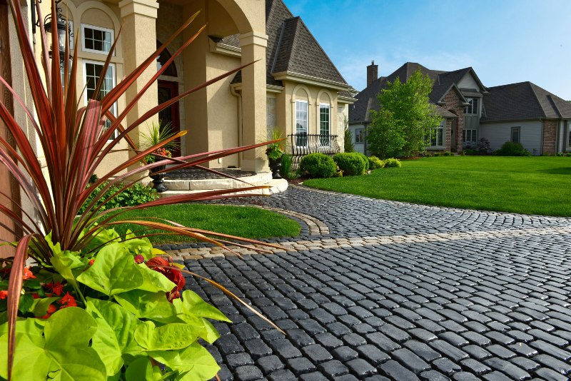 Interlocking Paver Driveway Maintenance Costs