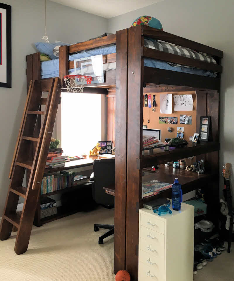 Loft Bed In A College Dorm Room, What Is The Weight Limit On College Loft Bed