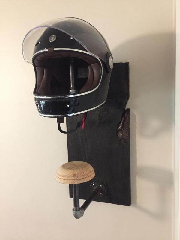DIY Motorcycle Helmet Rack » Residence Style
