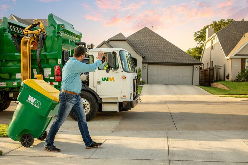 Residential-Recycling-Toter-Waste-Recycling-Pickup-Truck.jpg