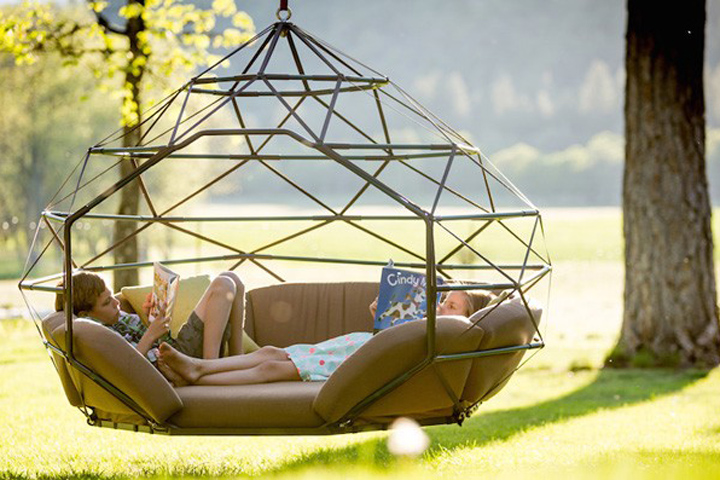 Outdoor Swing Bed