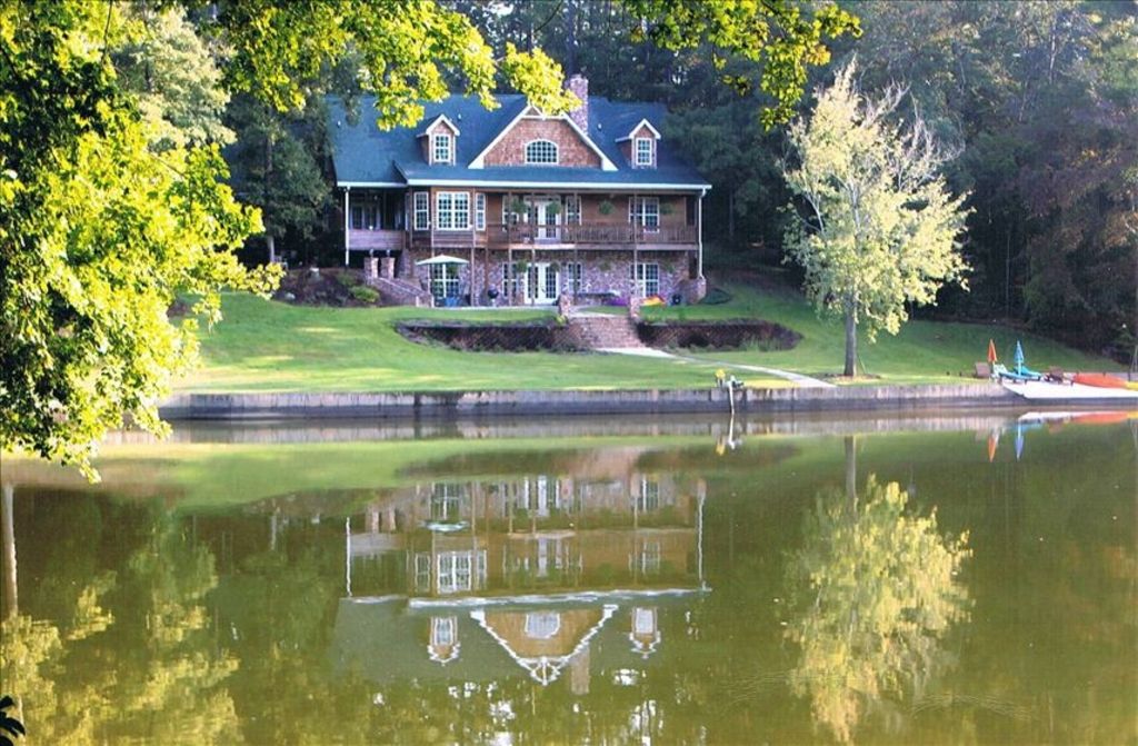 lake house