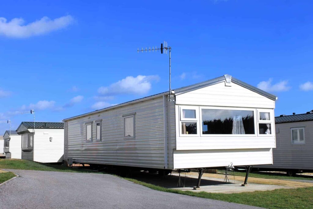 Selling a Mobile Home 3 Useful Tips for Owner to Earn Bigger Profit
