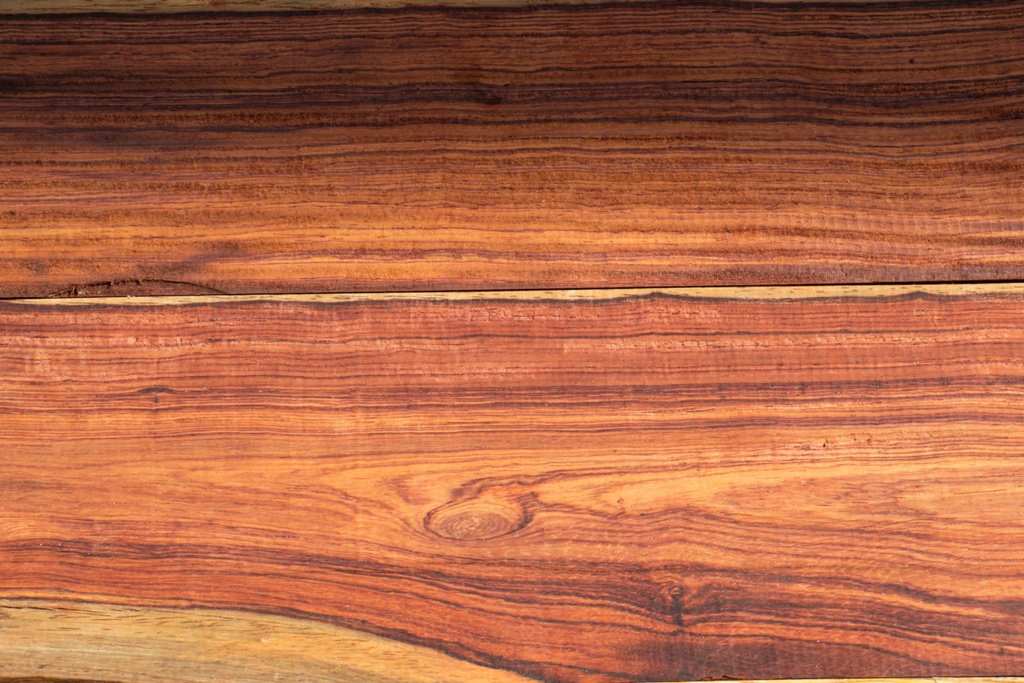 Heartwood and wood Grain