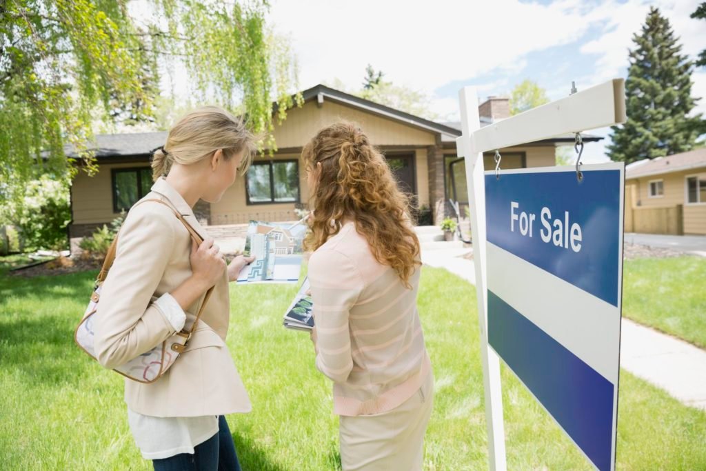 5 Reasons to Choose Flat Fee Realtors When Selling Your Home