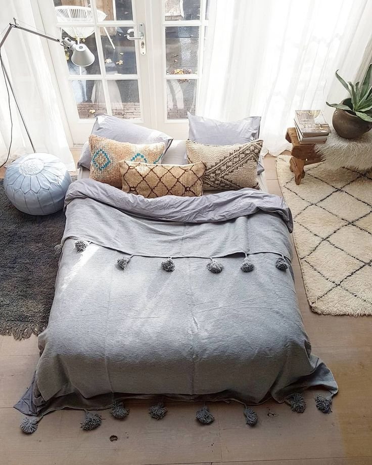 Moroccan Pom Pom Blankets3