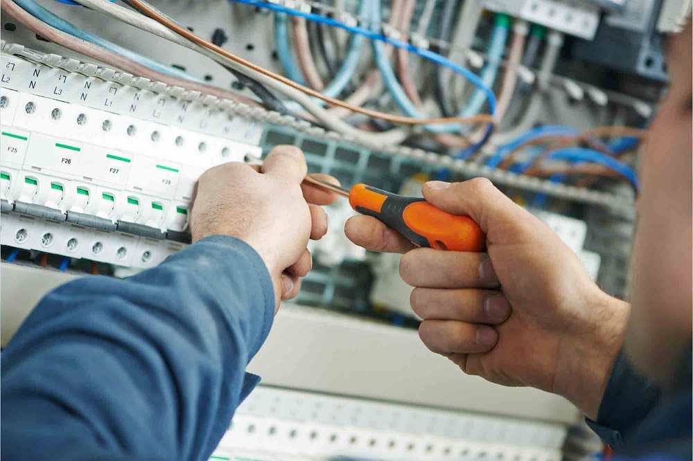 Electrical Service Contractor2