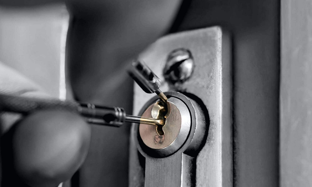 Locksmith Service2