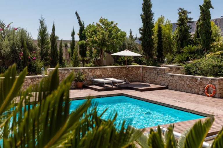 Are You Dreaming of a Luxurious New Pool? Here’s What You Can Do