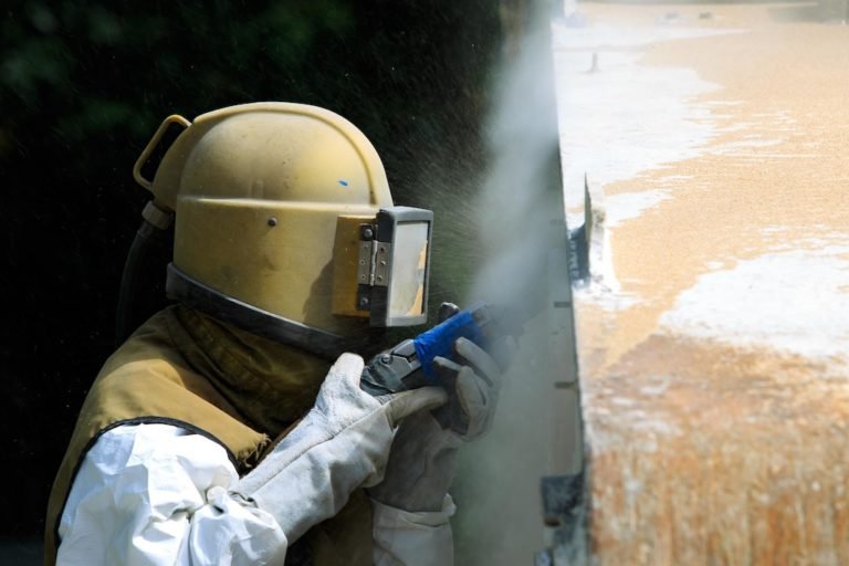 How to Hire a Perfect Sandblasting Company That Matches Your Project