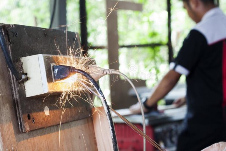 Sparking Outlets? What Should You Do? » Residence Style