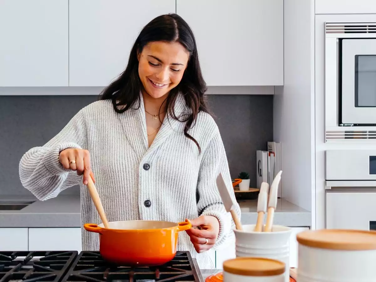 Looking Good within the Kitchen: Stylish, Colorful Ceramic Cookware