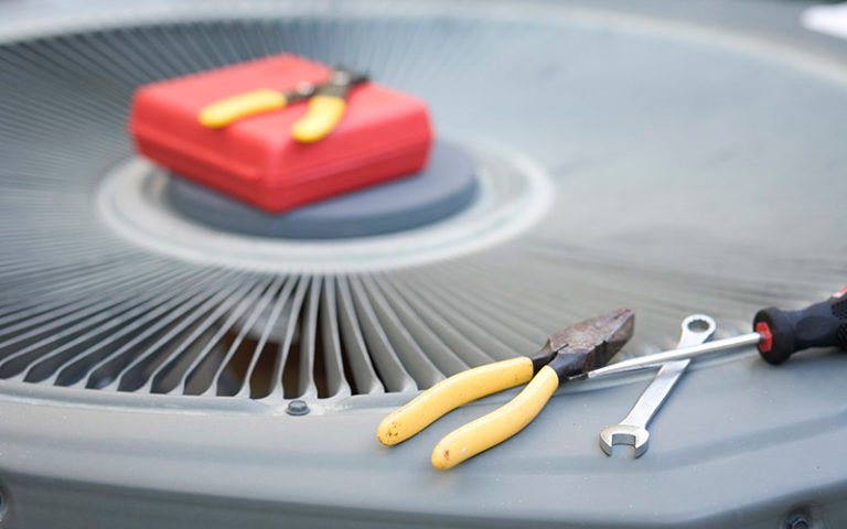 How to Identify the Early Signs of an AC Breakdown » Residence Style