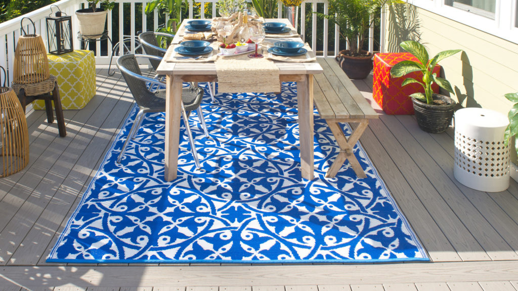 Considering an Outdoor Rug? Here’s What Makes a Good One