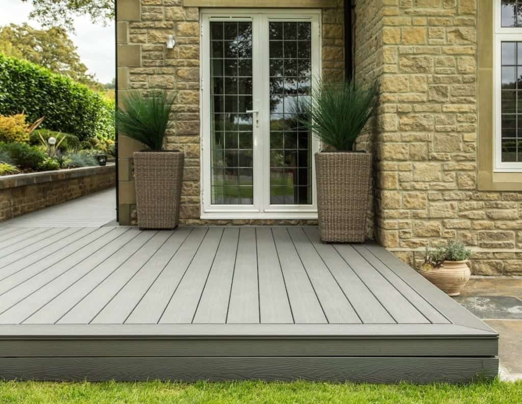 Composite Decking Services 1