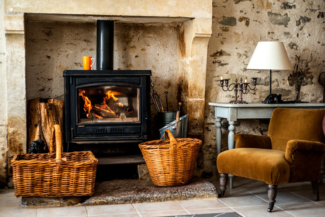 Choosing the Right Fireplace for Your Home 1