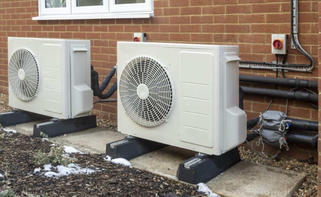Difference Between a Heat Pump and an Air Conditioner 2