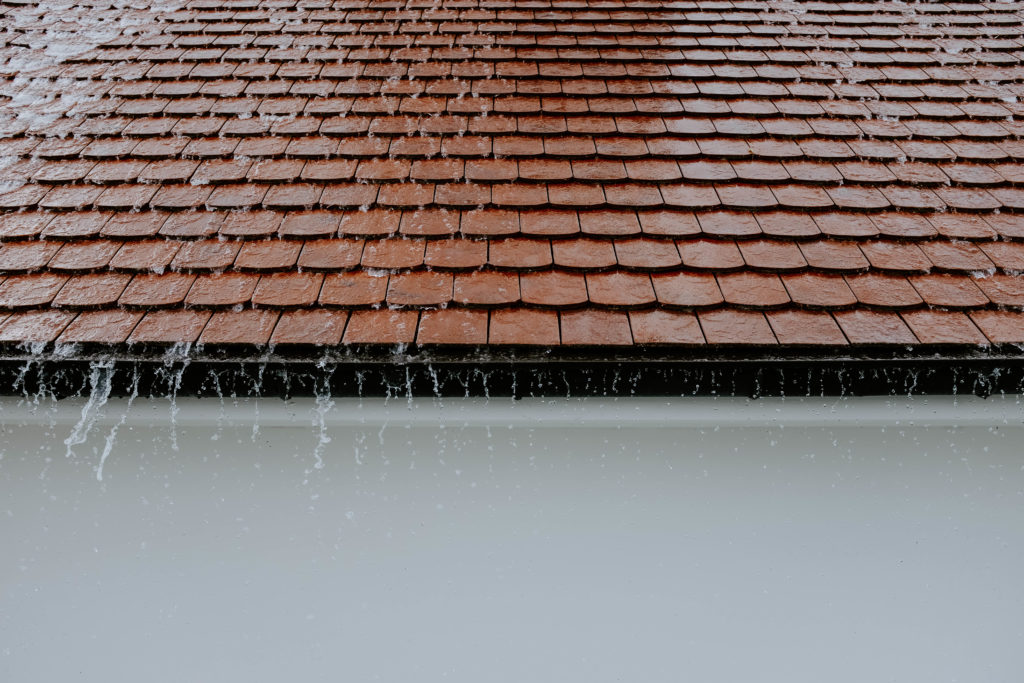 Signs Your Rain Gutters Need Repair