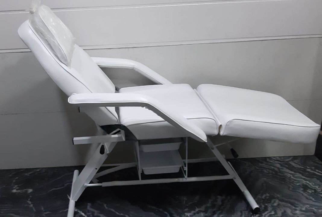 Things to Look for When Buying A Facial Chair » Residence Style