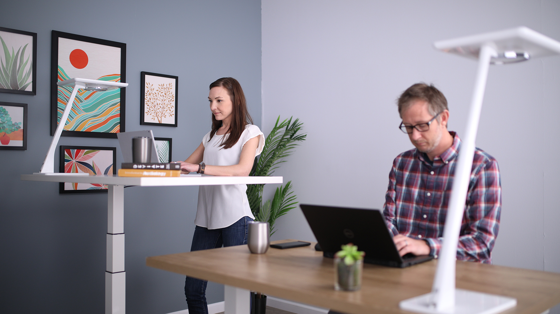 Benefits of Using a Standing Desk 3