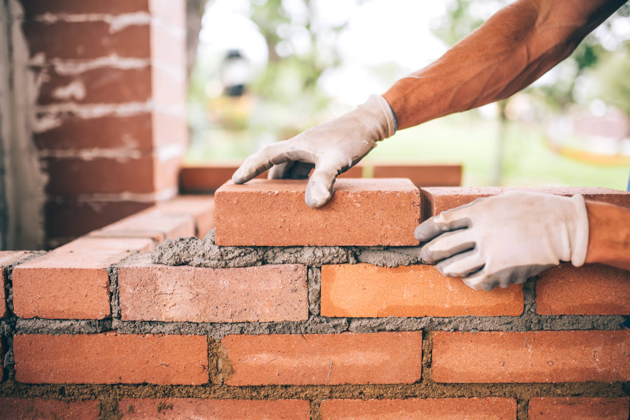 hire a professional masonry contractor 1