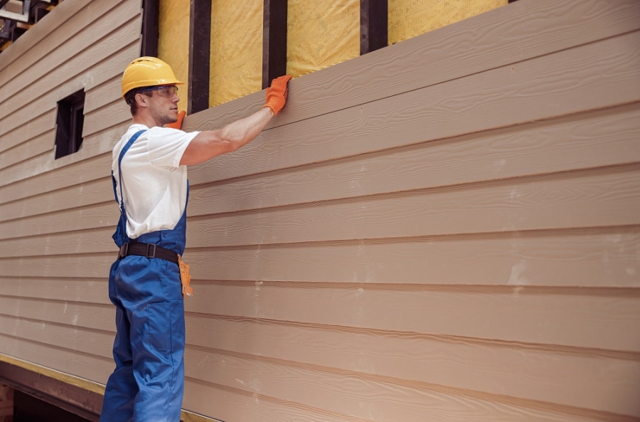 Work with A Siding Contractor 2