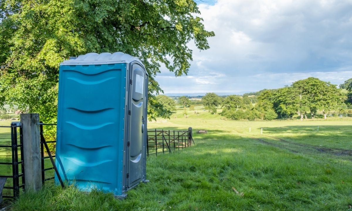 Renting a Portable Restroom 1