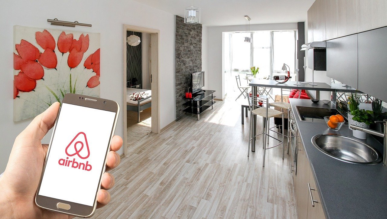 Revolutionize Your Airbnb Experience 3