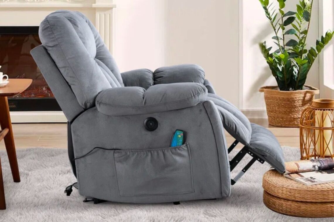 Recliner Perfect for Your Personal Cinema Space 2