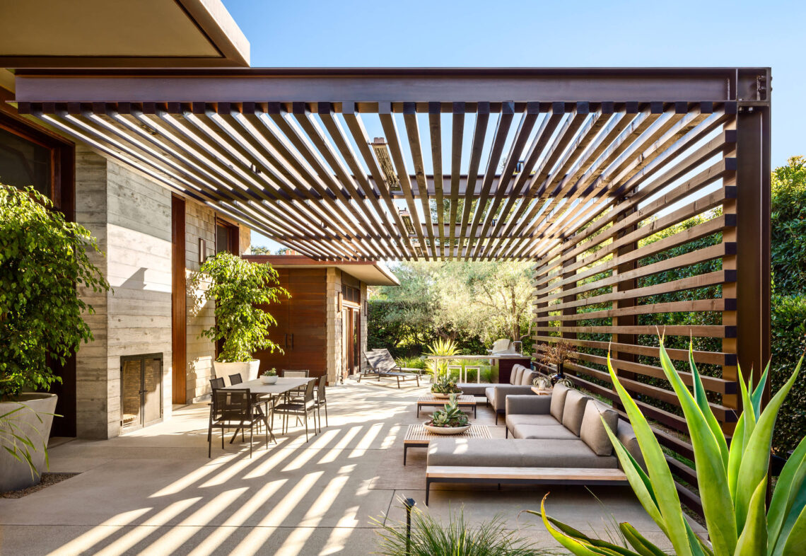 Pergola vs. Sunroom The Pros and Cons Explained Home Decor Academy