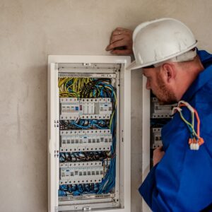 electrician-2755683_1280