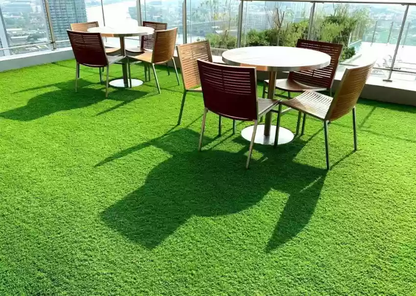 Maintain Artificial Grass in Balcony 2