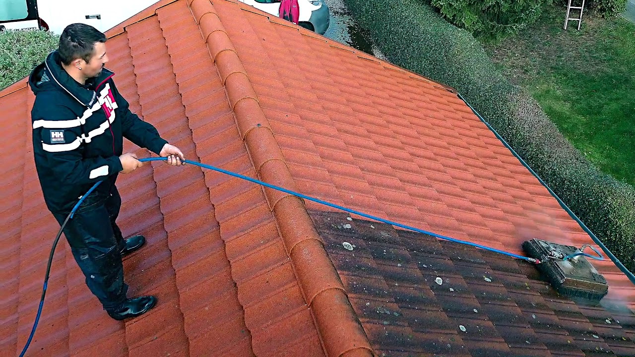 Roof Washing Services 3