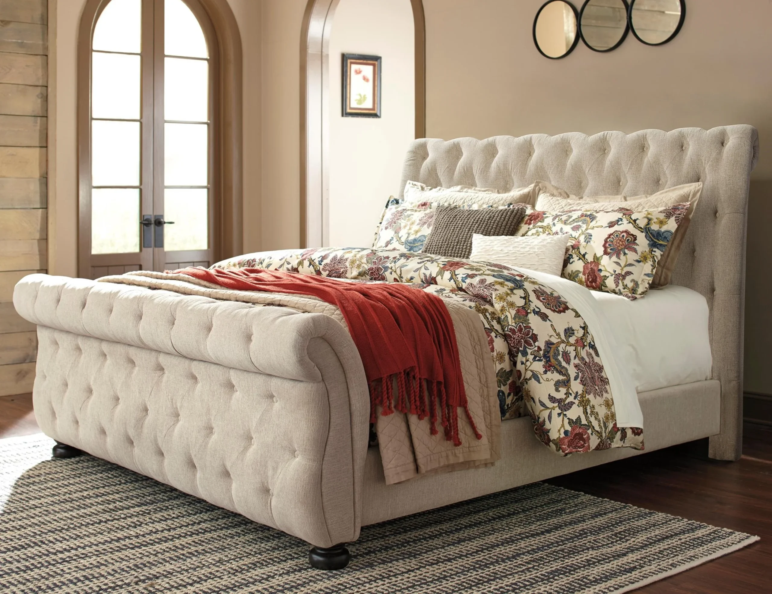 Sleigh Bed 2