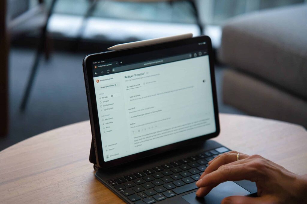 simplify community management